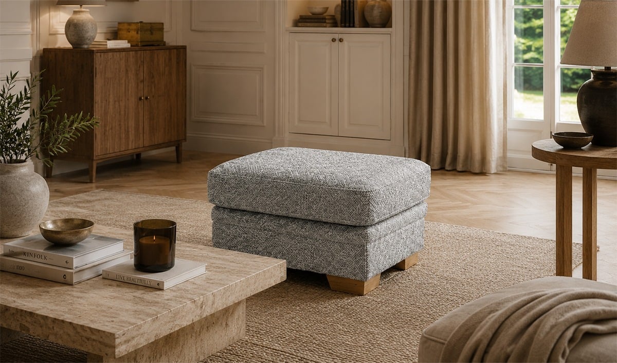 Hocker Ronay